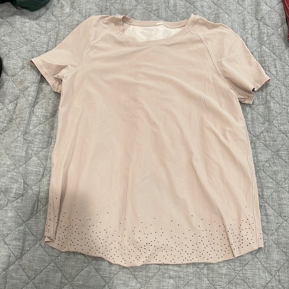 Lululemon S tee shirt. - Picture 2 of 3